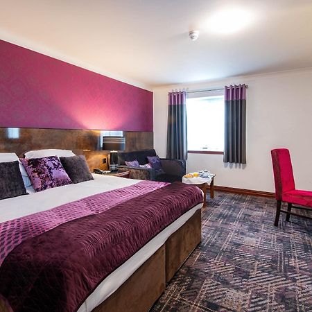 אולדהאם The Victoria Hotel Manchester By Compass Hospitality מראה חיצוני תמונה