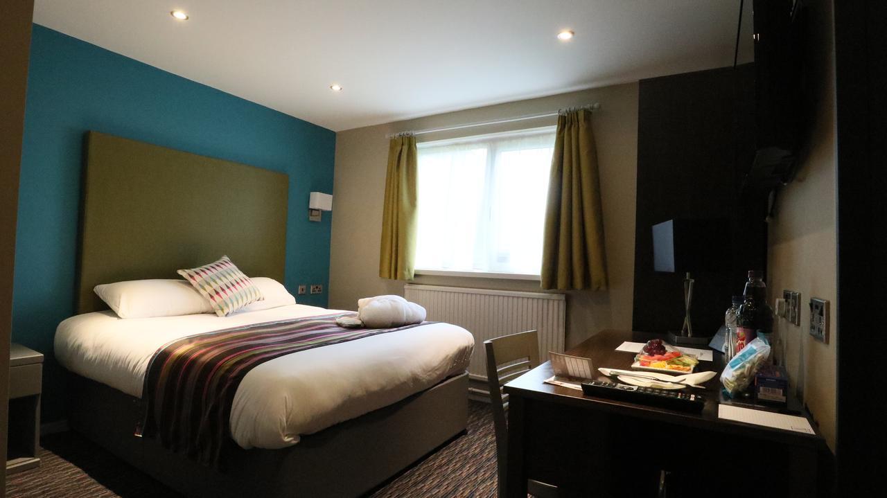 אולדהאם The Victoria Hotel Manchester By Compass Hospitality מראה חיצוני תמונה