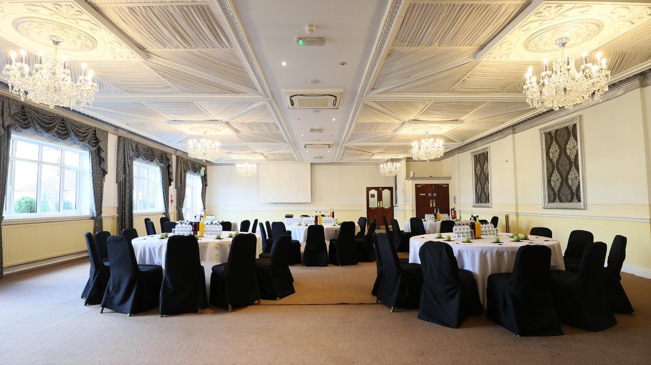 אולדהאם The Victoria Hotel Manchester By Compass Hospitality מראה חיצוני תמונה